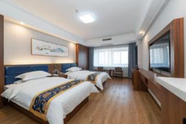 Room 3 of 5