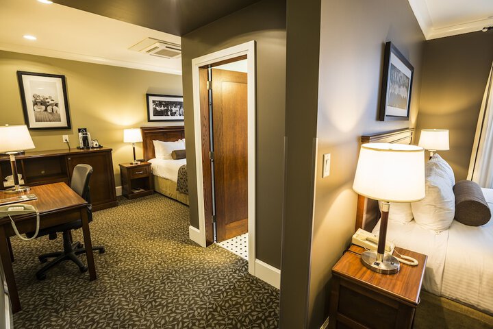 Room 76 of 140