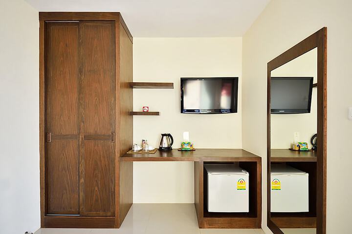 Room 25 of 52