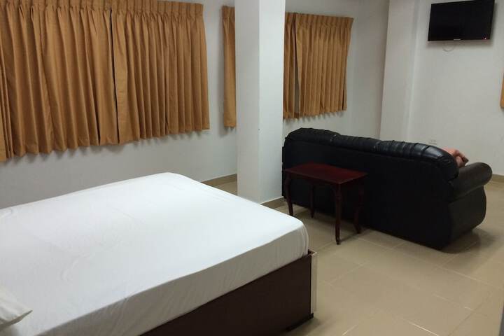 Room 6 of 30