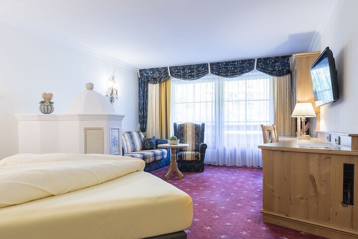 Room 27 of 157