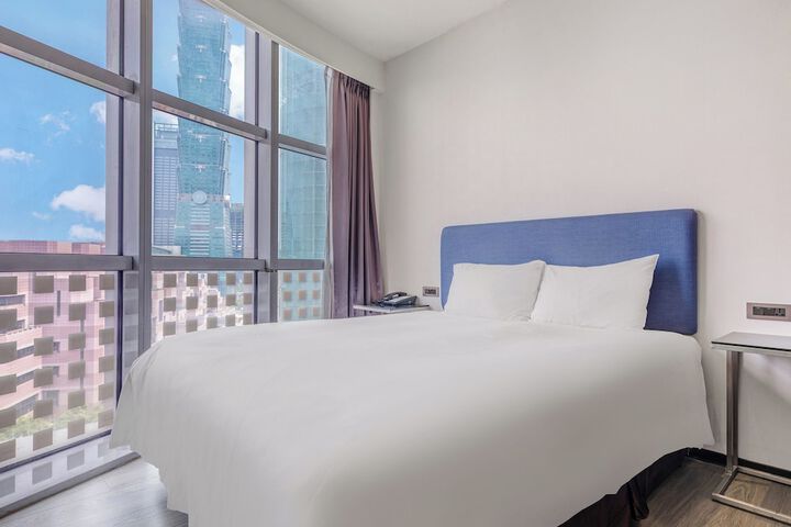 Room 109 of 162