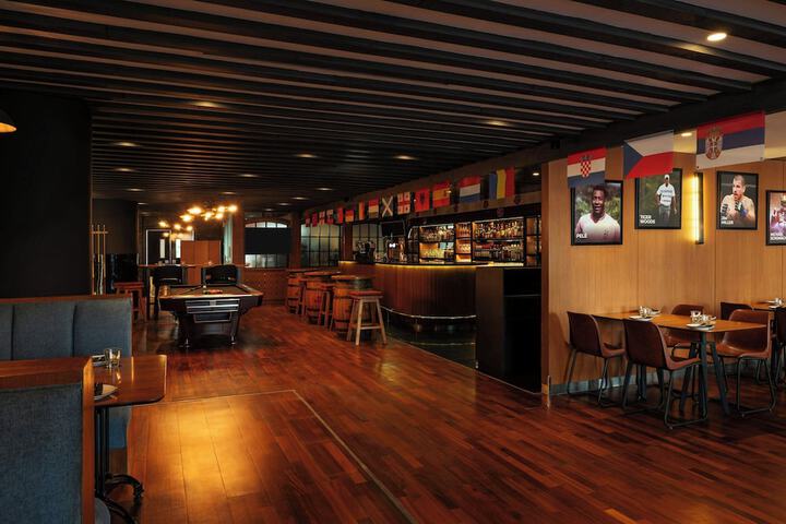 Lounge 90 of 107