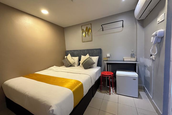 Room 56 of 80