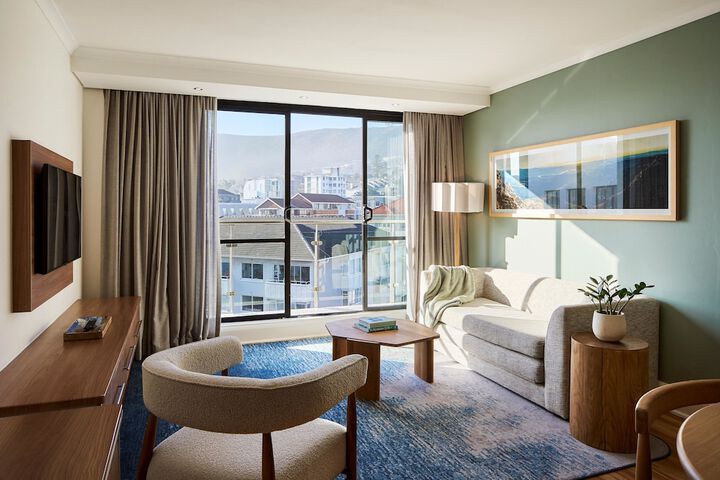 Room 76 of 204