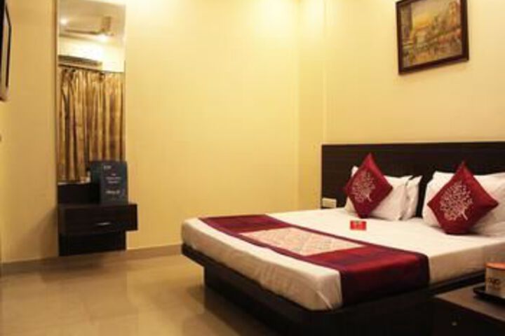 Room 14 of 27