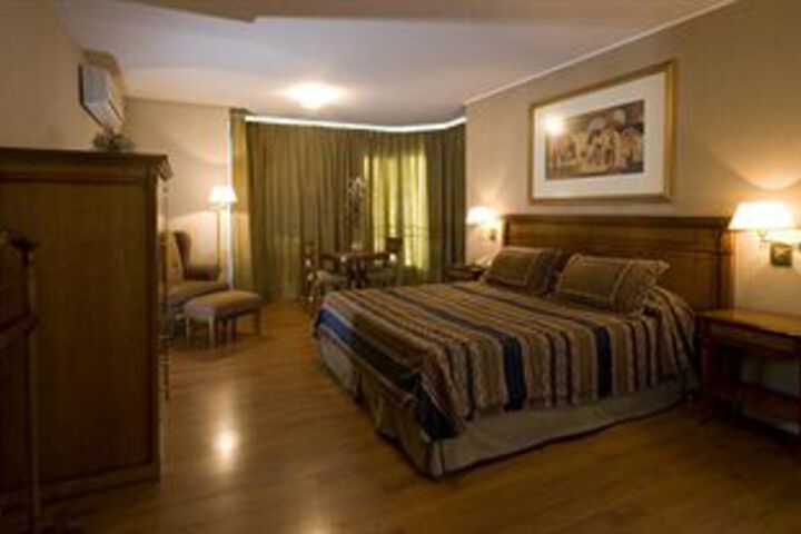 Room 5 of 21