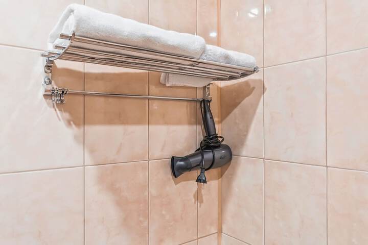 Room 48 of 82