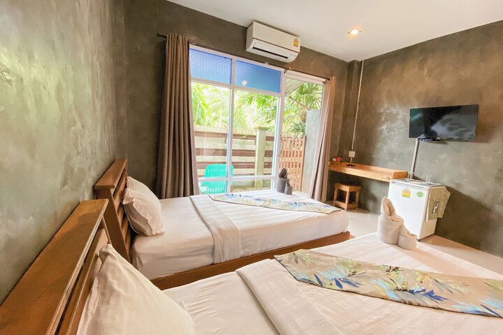 Room 21 of 48