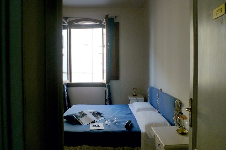 Room 14 of 155
