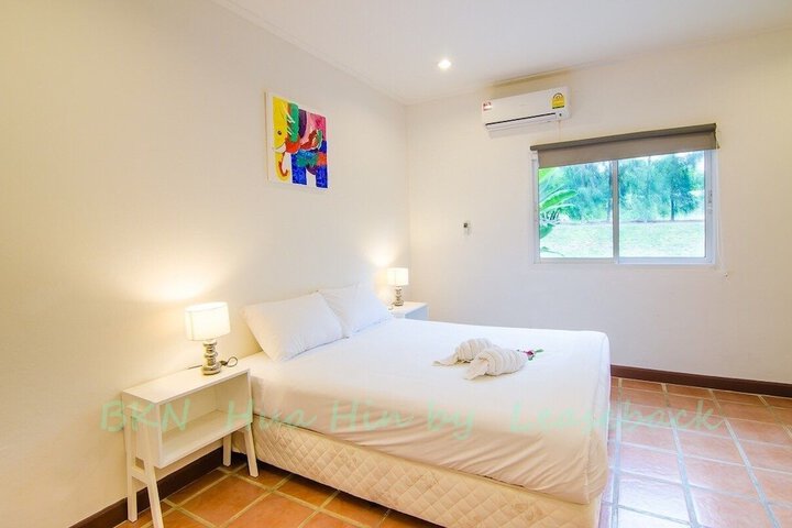 Room 30 of 76