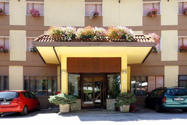 Hotel 13 of 19