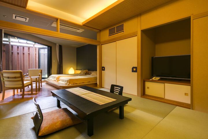 Room 21 of 80
