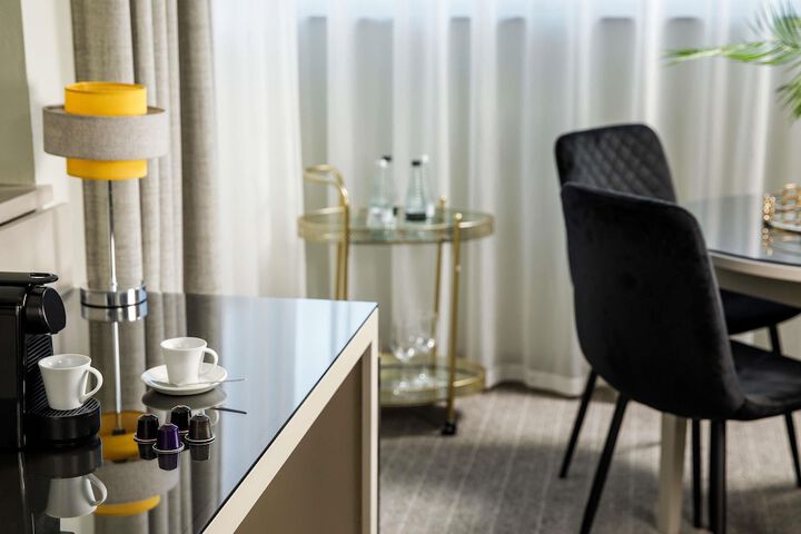 Room 12 of 66