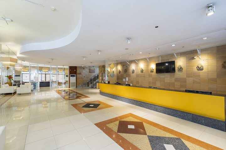 Business Center 103 of 111