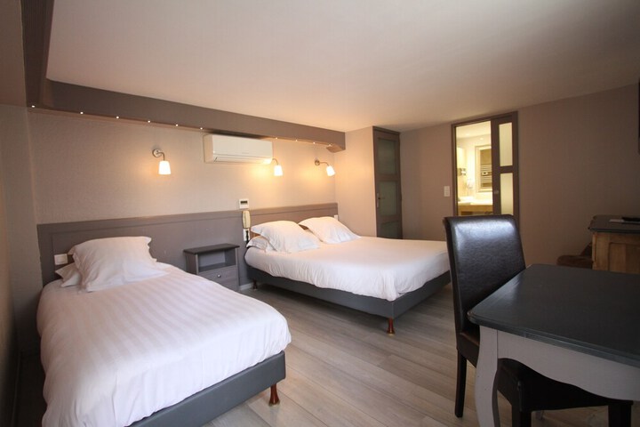 Room 14 of 56