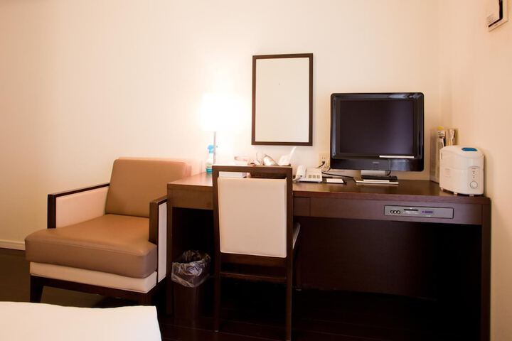 Room 15 of 42