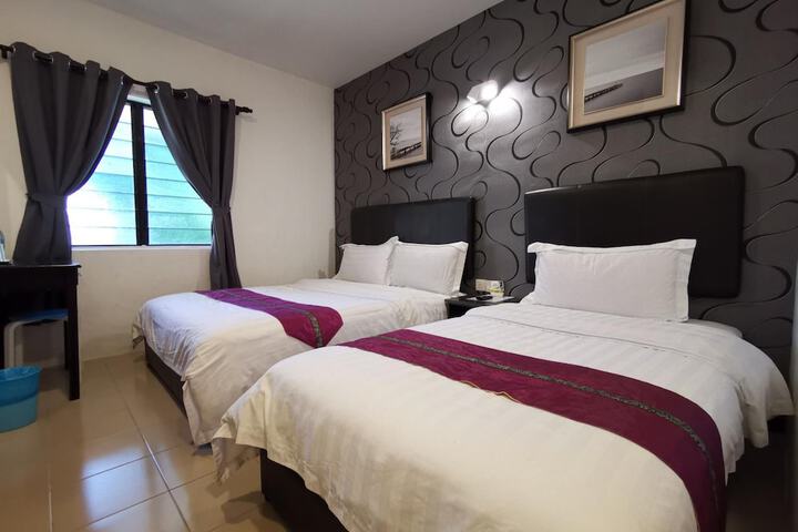 Room 21 of 74