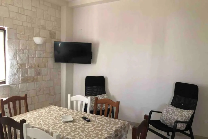 Room 2 of 11
