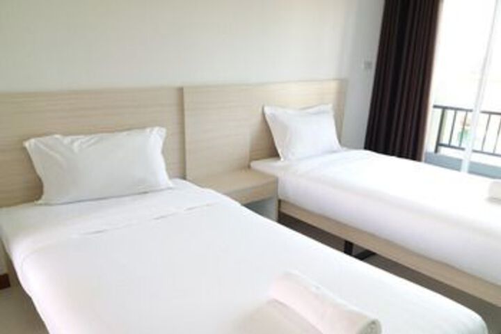 Room 10 of 22