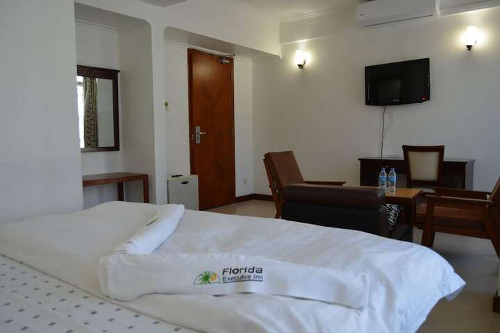 Room 14 of 37