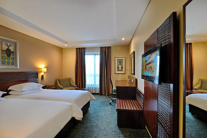 Room 8 of 30