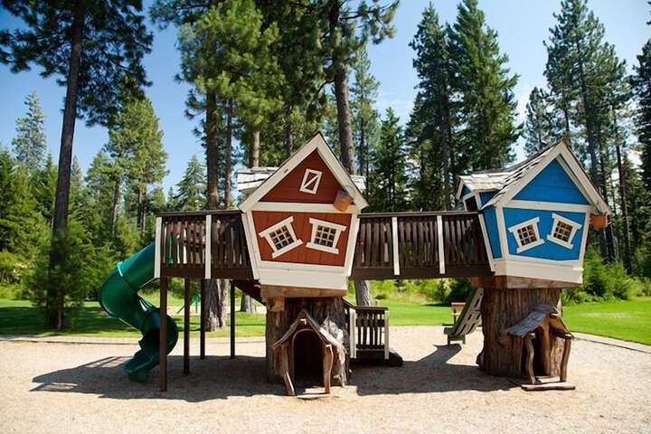 Children's play area - outdoor