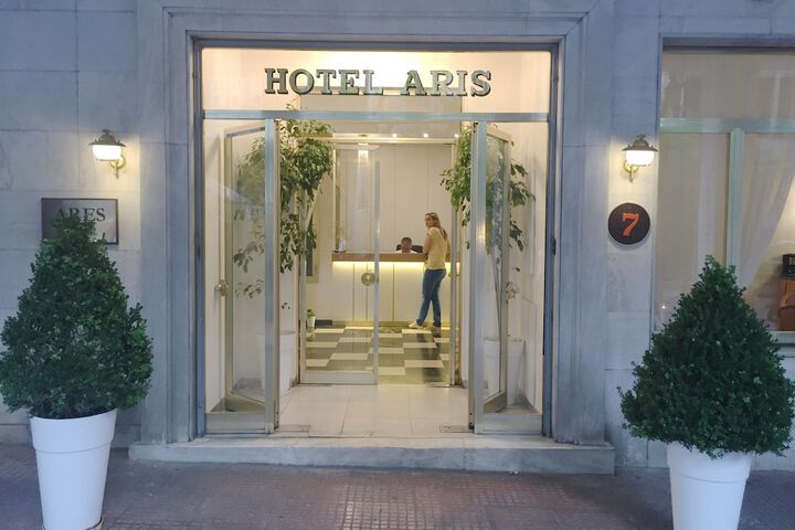Hotel 33 of 40