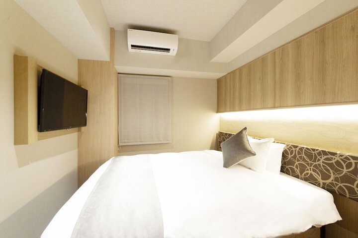 Room 18 of 62