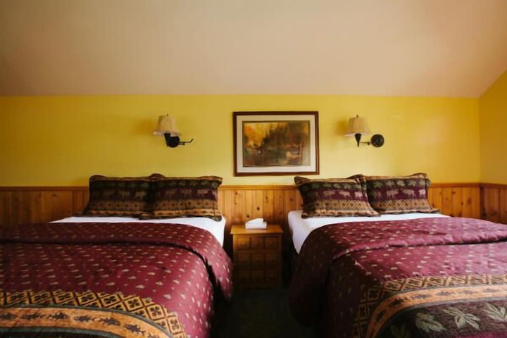 Room 52 of 186