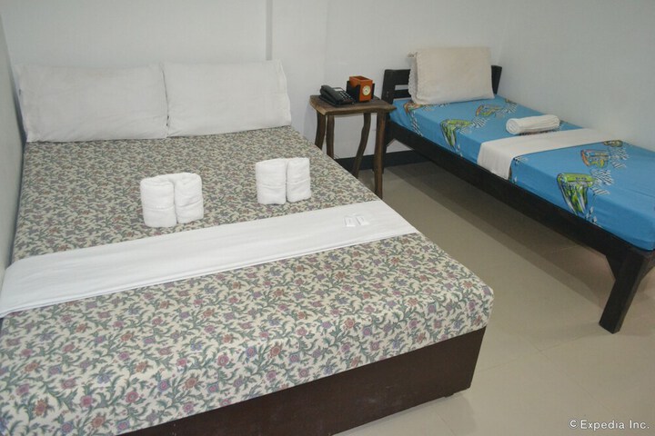 Room 16 of 40