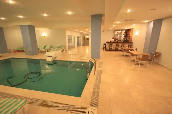SIDE HERA PARK HOTEL