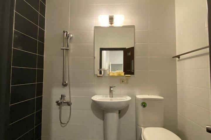 Room 14 of 17