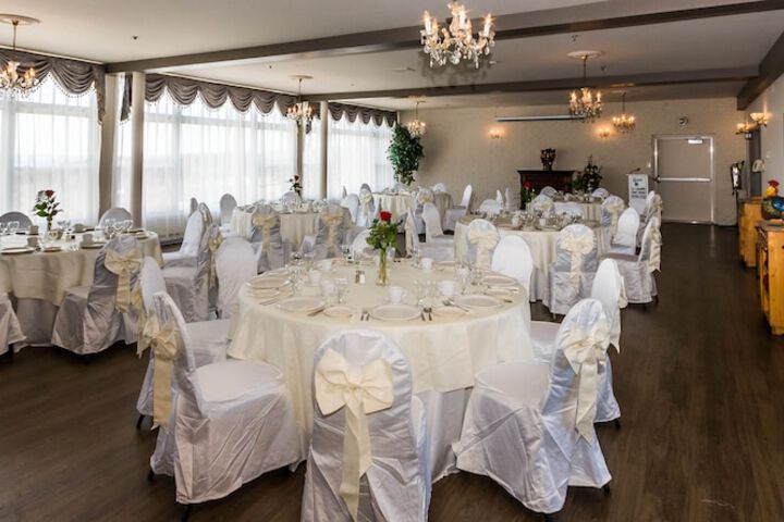 Wedding/Banquet 27 of 32