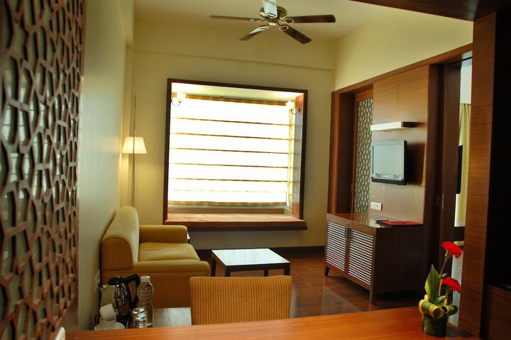 Room 9 of 48