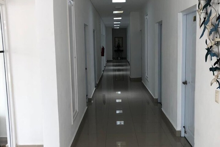 Ballroom/Hall 12 of 14