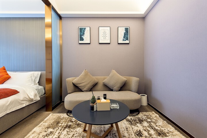 Room 19 of 29