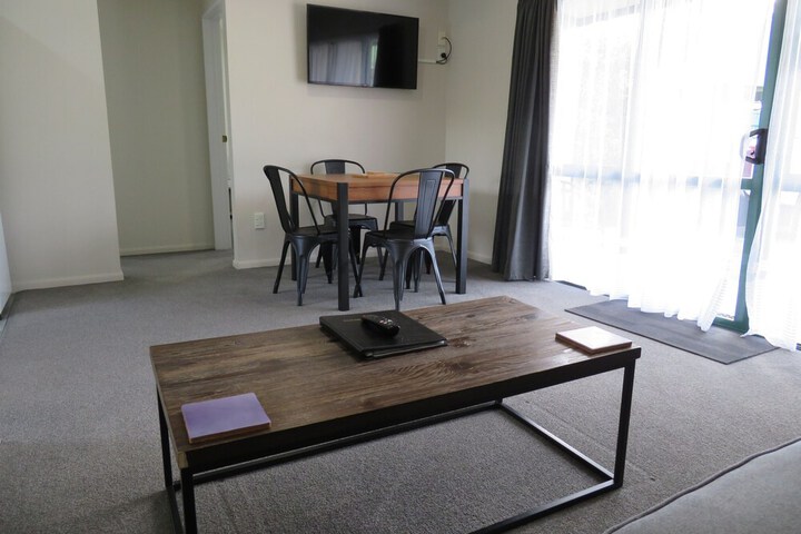 Room 7 of 75