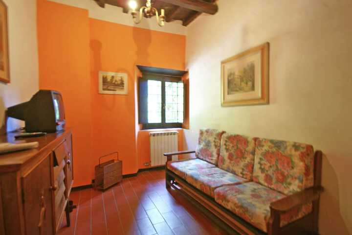 Room 4 of 22