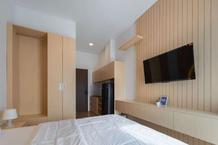 Room 11 of 22