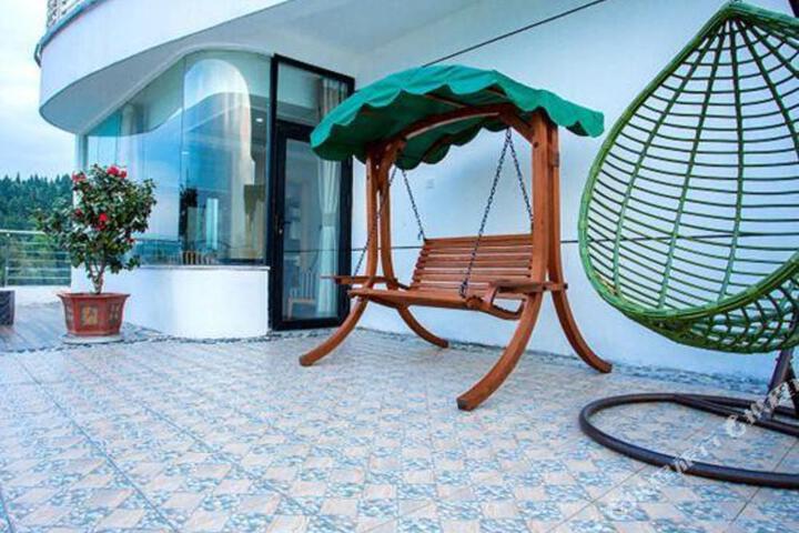 Photo of Yitu Lake View Hotel