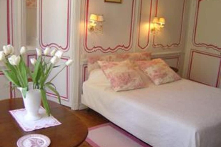 Room 2 of 40