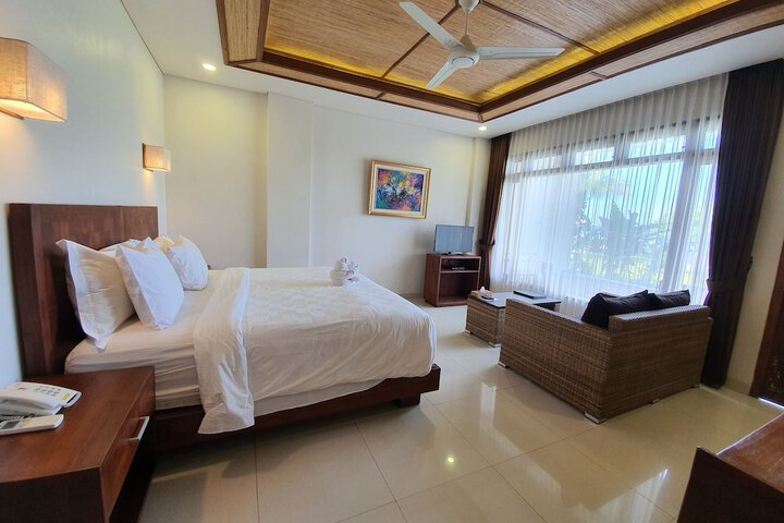 Room 40 of 106