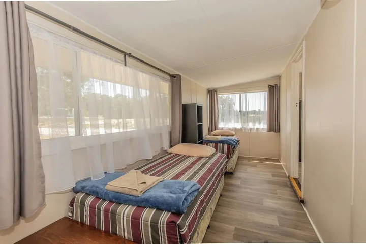 Room 2 of 20
