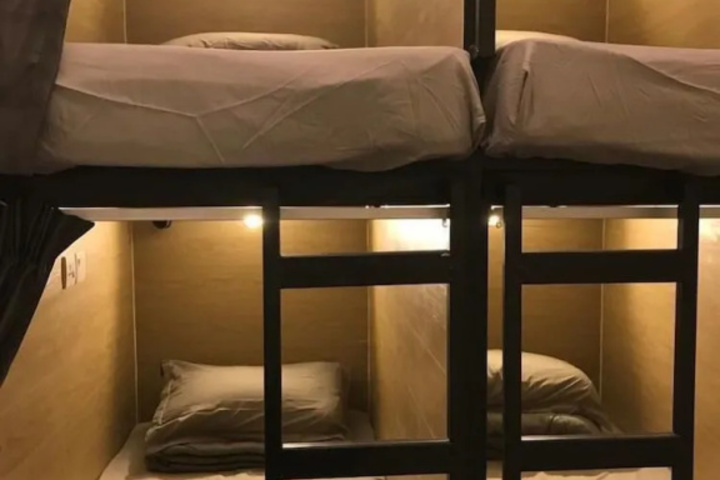 Room 5 of 15
