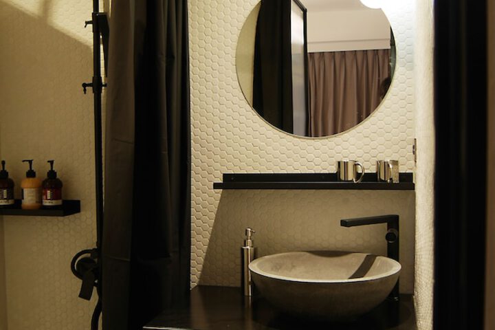 Room 39 of 61