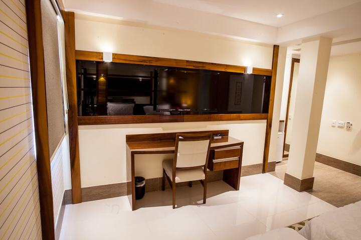 Room 34 of 105