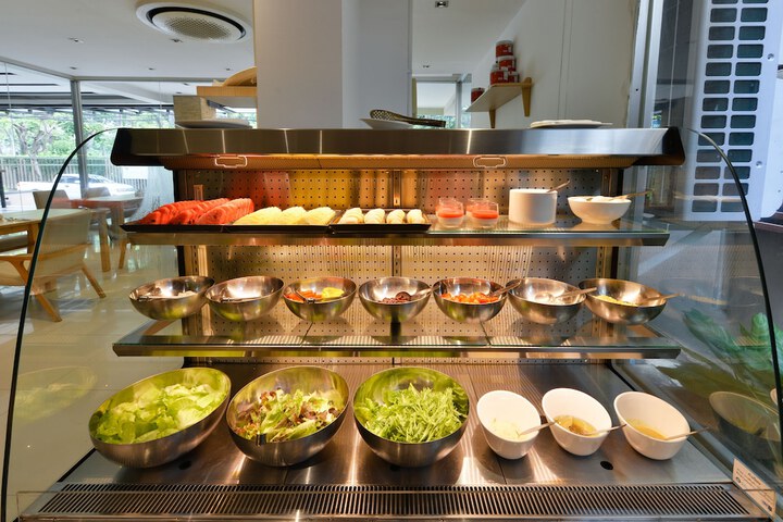 Dining 52 of 67