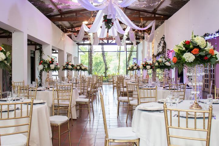 Banquet hall