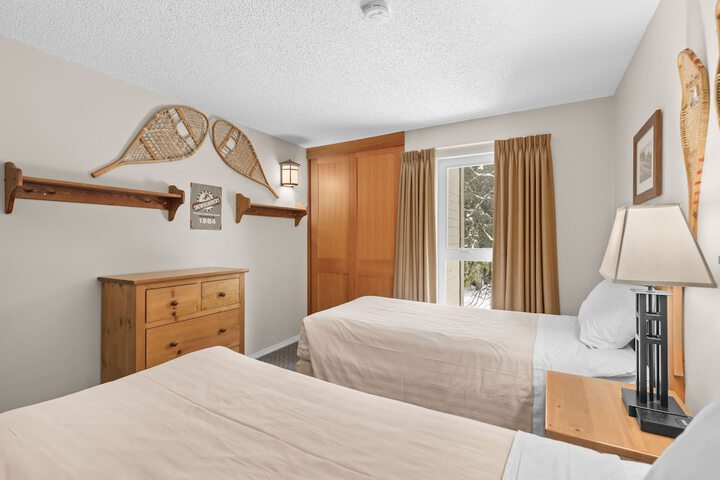 Room 12 of 26